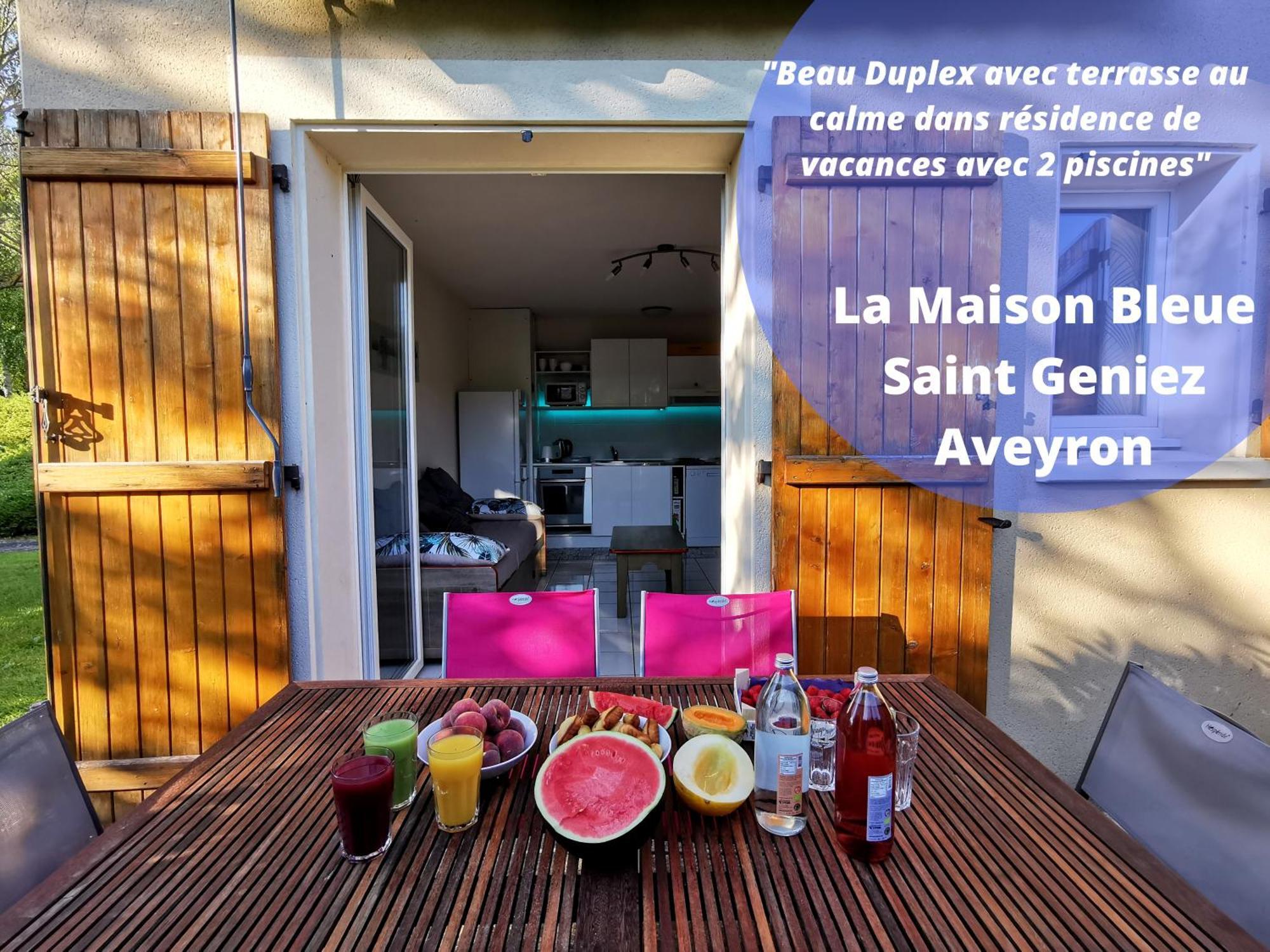 La Maison Bleue, Village Vacances, Piscine, Parking Saint-Geniez-d'Olt Ngoại thất bức ảnh
