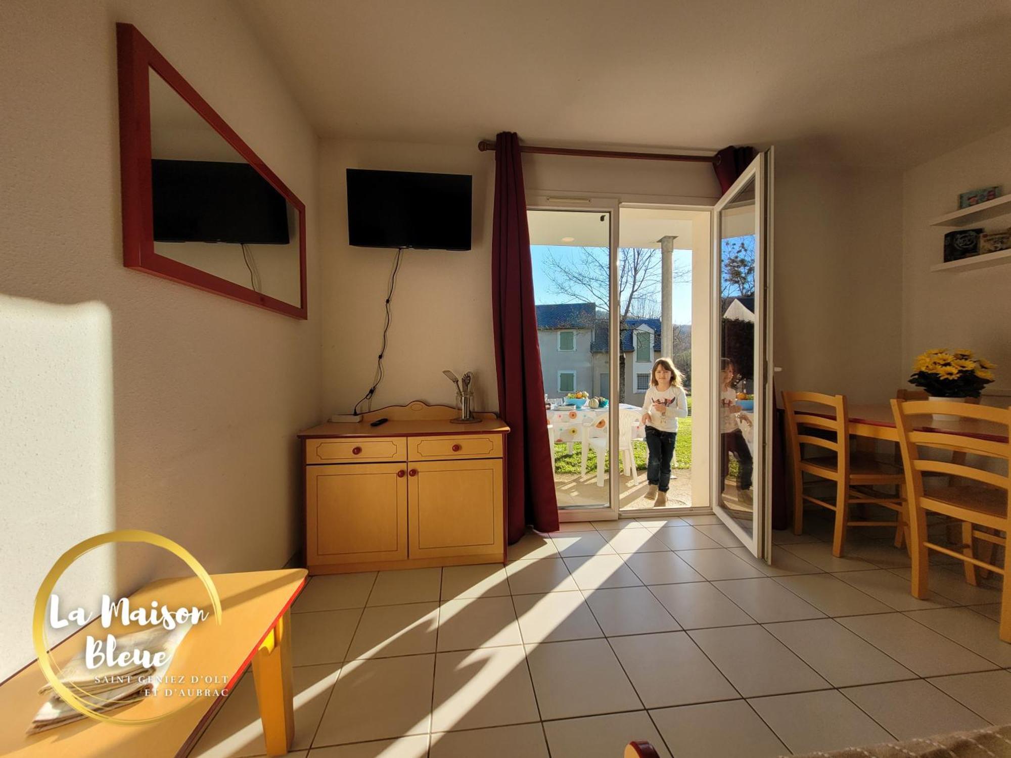 La Maison Bleue, Village Vacances, Piscine, Parking Saint-Geniez-d'Olt Ngoại thất bức ảnh
